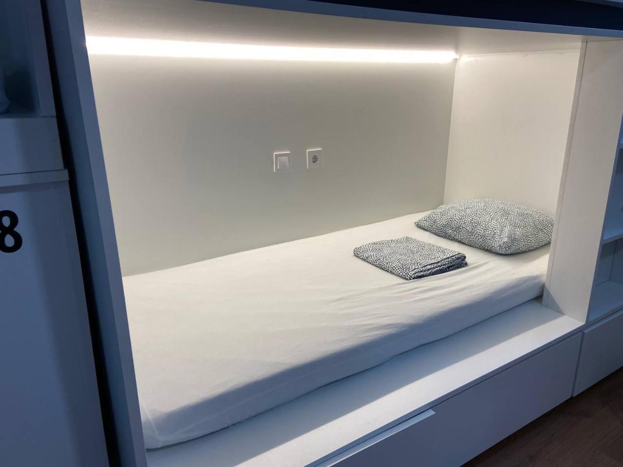 Naap Hotel Валенсия Екстериор снимка